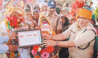 MP NEWS : आदिवासी समाज की पहली शादी, जिसमें दहेज-दापा, शराब का उपयोग नहीं
