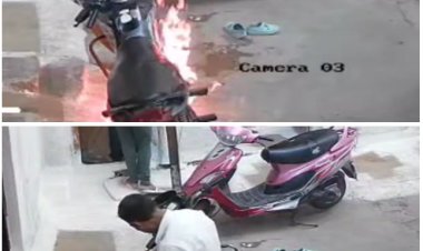 MP News: दबंग ने दिनदहाड़े घर के बाहर खड़ी बाइक में लगाई आग, पुलिस जांच में जुटी