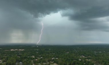MP WEATHER : नौतपा में बदला मिजाज, गर्मी नहीं, 30 से ज्यादा जिलों में आंधी-बारिश का अलर्ट जारी