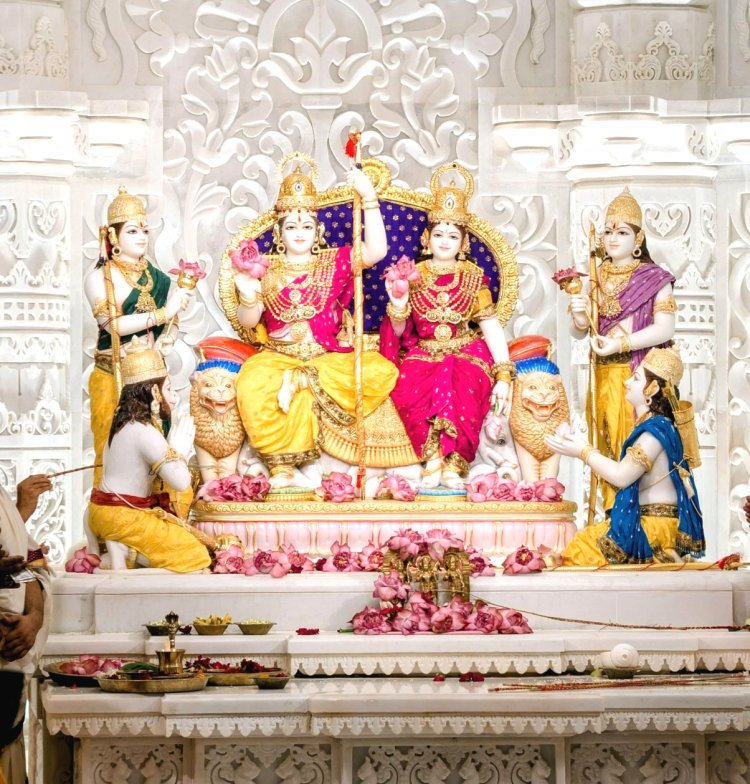 अयोध्या मंदिर में हुई राम दरबार की प्राण प्रतिष्ठा