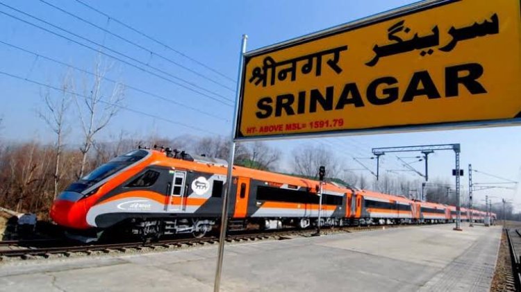 ट्रेन टू कश्मीर: 3 घंटे में पहली ट्रेन ने किया कटरा से कश्मीर का सफर