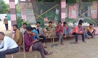 बागेश्वर धाम में टीन शेड गिरने से एक श्रद्धालु की मौत, 8 लोग घायल