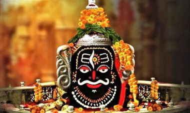 श्रावण में बदली व्यवस्था रात 3 बजे खुले महाकाल मंदिर के पट, गूंजे जयकारे