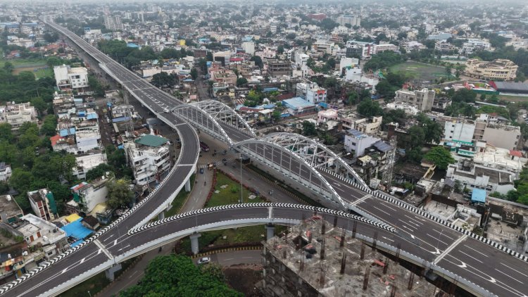 MP का सबसे लंबा फ्लाईओवर बनकर तैयार, ब्रिज के नीचे बना बास्केटबॉल कोर्ट और पार्क