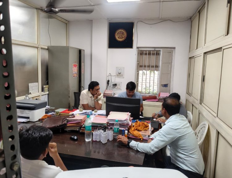 नर्मदापुरम के पीडब्ल्यूडी दफ्तर में लोकायुक्त का छापा