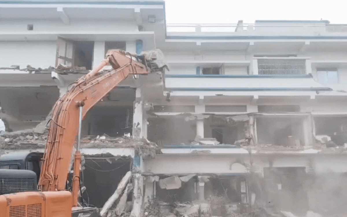 मछली परिवार के कब्जे वाली 99 एकड़ लैंड की होगी नप्ती, 12 पटवारी समेत SDM और तहसीलदार भी मौजूद