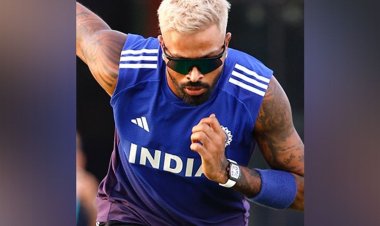 हार्दिक ने पहनी 20 करोड़ की घड़ी, दुनिया में सिर्फ 50 लोगों के पास