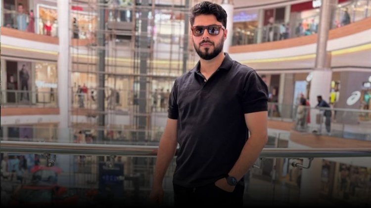 प्रोफेसर पर छात्रा से अश्लील मैसेज भेजने का आरोप, परिजनों ने की पिटाई, मामला दर्ज