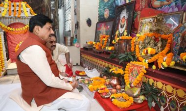 मुख्यमंत्री डॉ. मोहन यादव ने दीपावली पर किया माँ लक्ष्मी का पूजन