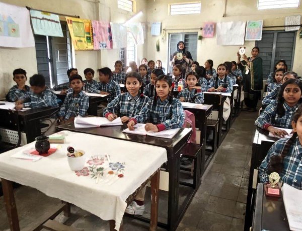 भोपाल के सांदीपनी स्कूल में बच्चों की सेहत की जांच, स्कूल शिक्षा विभाग ने बढ़ाया फोकस