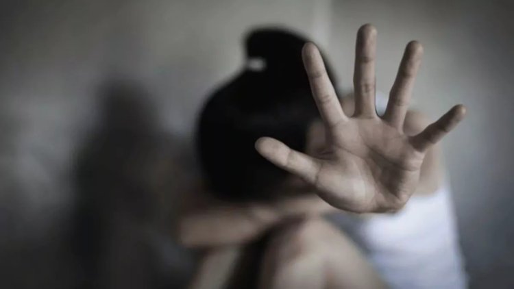 रीवा: स्कूल जा रही छात्रा के साथ दुष्कर्म, आरोपी फरार