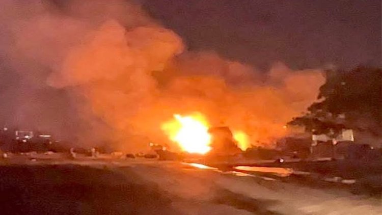 जयपुर-अजमेर हाईवे पर केमिकल से भरा टैंकर LPG ट्रक में घुसा 200 सिलेंडर ब्लास्ट