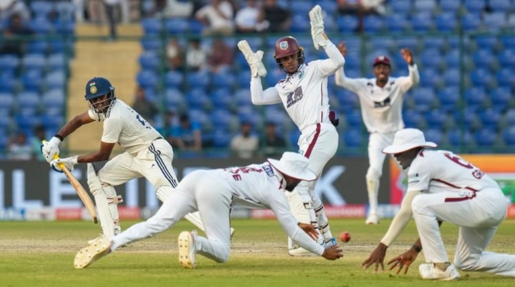 दिल्ली टेस्ट में वेस्टइंडीज टीम को 7 विकेट से हराकर टीम इंडिया ने 2-0 से किया क्लीन स्वीप
