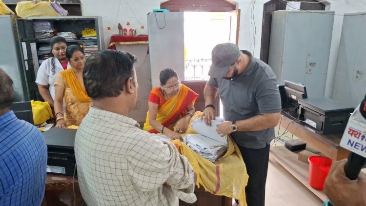 EOW की टीम ने जबलपुर जिला अस्पताल में मारा छापा 2009 से लेकर 2020 तक के दस्तावेज किए जब्त