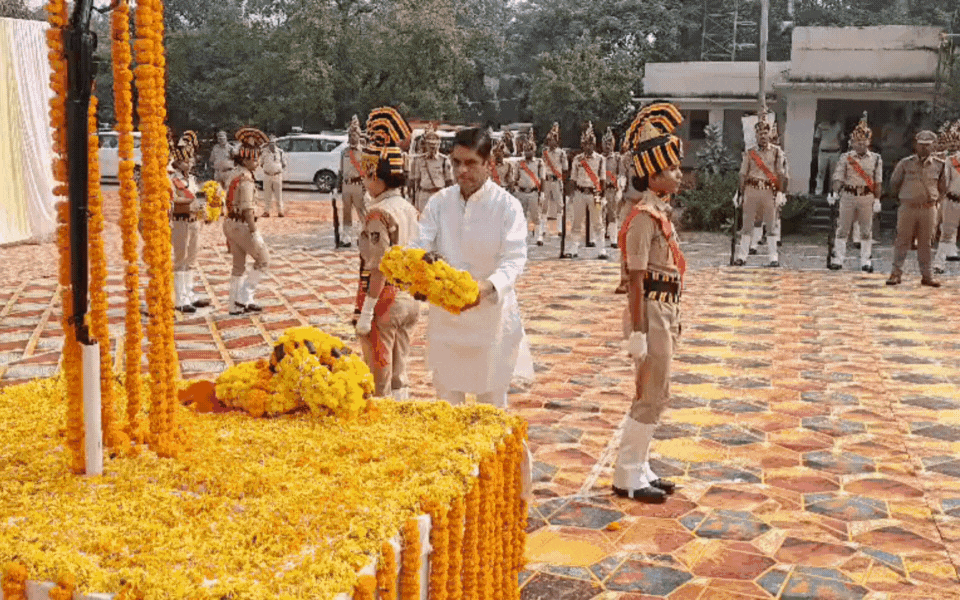 मैहर में पुलिस स्मृति दिवस: अमर शहीदों को नमन, श्रद्धांजलि सभा में शामिल हुए जनप्रतिनिधि और अधिकारी