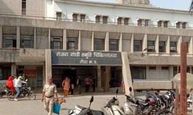 14 साल से न्याय की गुहार लगाती रही महिला, परेशान होकर किया आत्मदाह