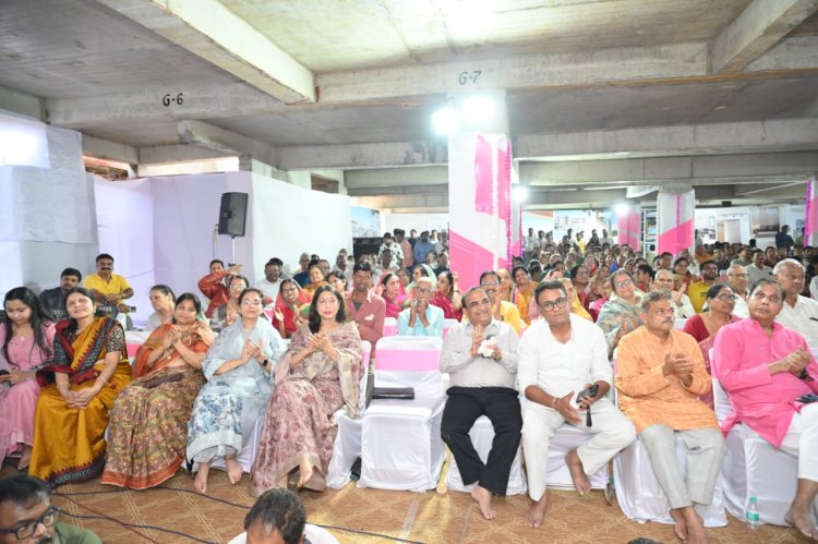 दिलीप बिल्डकॉन लिमिटेड परिवार द्वारा पूज्य मुनि प्रमाणसागर जी महाराज का दिव्य सान्निध्य प्राप्त, कार्यक्रम सफल