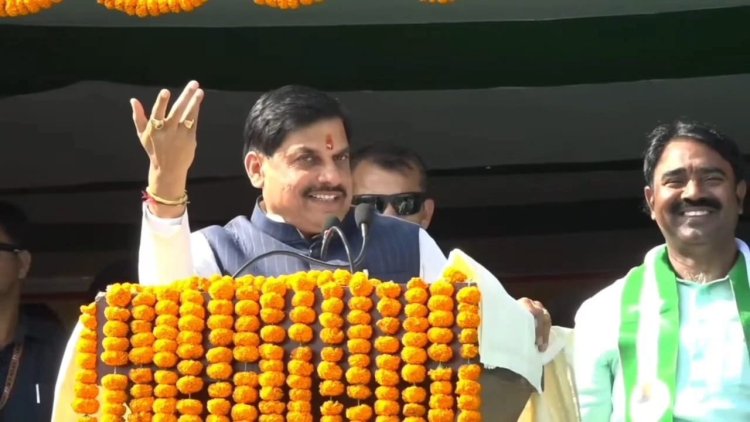 बिहार में गरजे मोहन यादव, राहुल गांधी के MP दौरे पर कसा तंज
