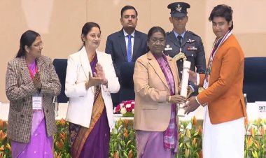 बाल पुरस्कार से सम्मानित हुए बिहार के वैभव सूर्यवंशी, राष्ट्रपति बोलीं- ''ये बस शुरुआत है''