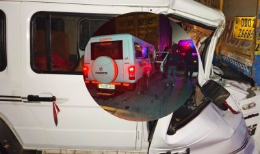 मैहर में भीषण सड़क हादसा: तूफान वाहन कंटेनर से टकराया, 2 की मौत, 12 गंभीर घायल