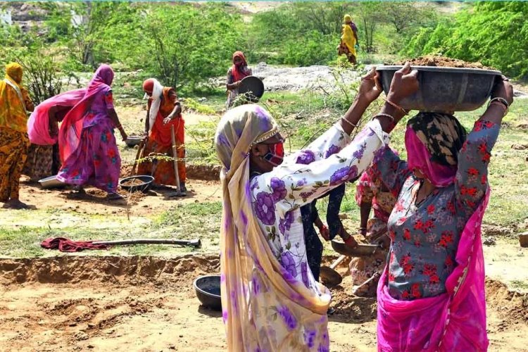 BREAKING NEWS: मनरेगा का नाम बदला, अब कहलाएगी “पूज्य बापू ग्रामीण रोजगार गारंटी योजना”