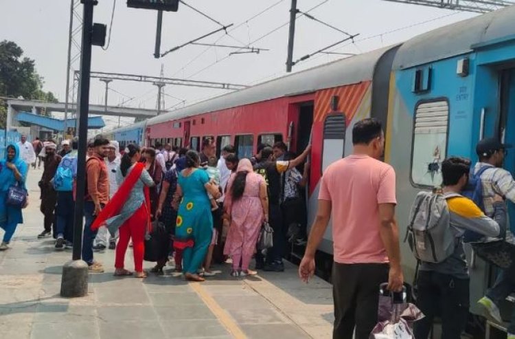 नए साल से पहले रेल यात्रियों को बड़ा झटका, महंगा होगा ट्रेन का सफर, नई दरें 26 दिसंबर से लागू