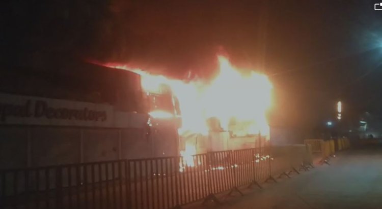 भोपाल के टिंबर मार्केट में आग ने मचाया तांडव, लाखों का माल जलकर खाक