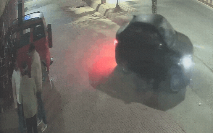 नाइट क्लब बीयर बार में फायरिंग, कर्मचारी गंभीर रूप से घायल