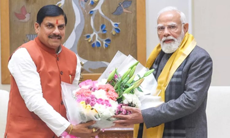 पीएम मोदी से मिले सीएम डॉ मोहन यादव, सरकार की 2 साल की उपलब्धियां बताई