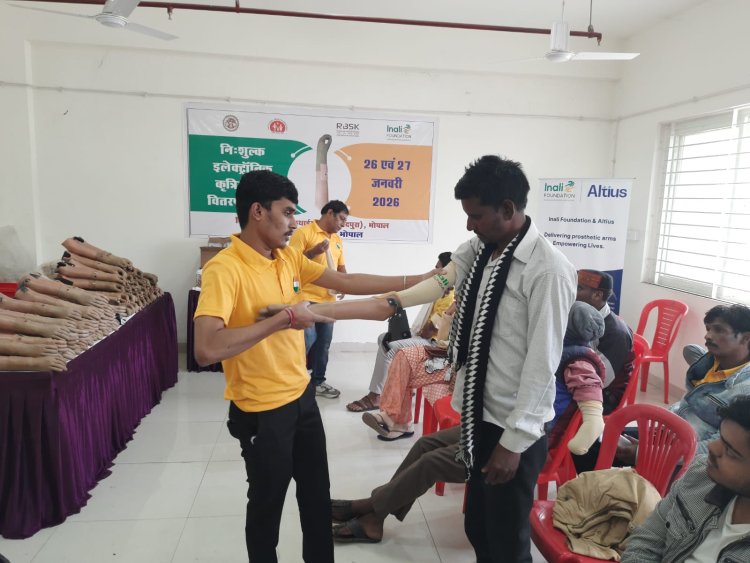 गणतंत्र दिवस पर दिव्यांगजनों को बड़ा तोहफा: सरकार ने बांटे फ्री इलेक्ट्रिक प्रोस्थेटिक हैंड