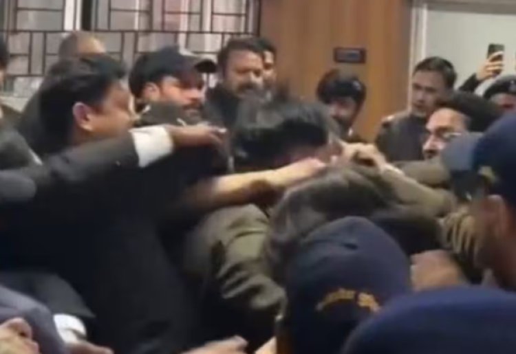 Bhopal:पहले दोस्ती, फिर हैवानियत,आरोपी की कोर्ट में पिटाई