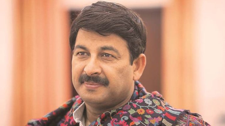 मनोज तिवारी ने कहा- दिल्ली के गड्ढों को भरने में लगेंगे 10 साल, सोशल मीडिया में हुई जमकर ट्रोलिंग  