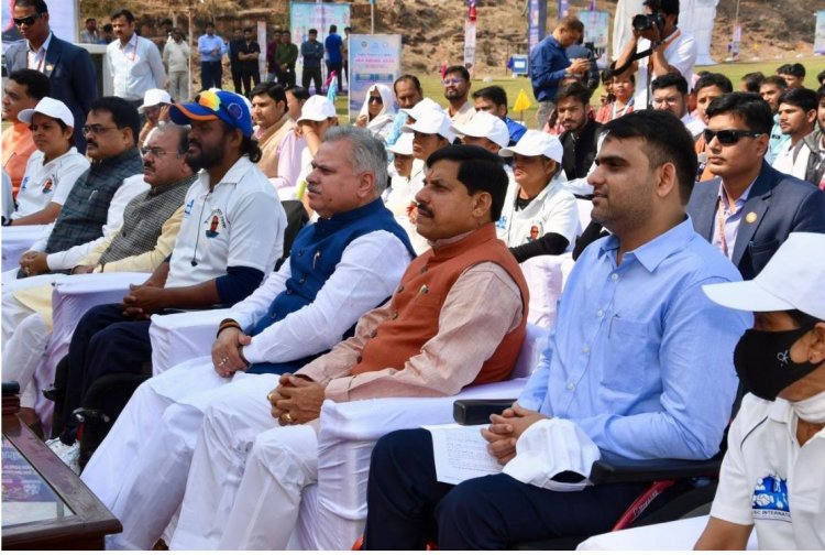 मुख्यमंत्री डॉ. मोहन यादव ने दिव्यांग T-20 क्रिकेट का किया शुभारंभ