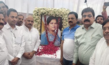 Indore में पूर्व सांसद नकुलनाथ, पूर्व मंत्री सज्जन सिंह वर्मा की पत्नी को दी श्रद्धांजलि