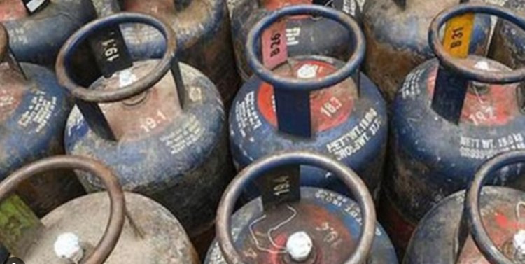 MP में कमर्शियल गैस सिलेंडर की सप्लाई बंद, होटल-रेस्त्रां और शादी कारोबार पर संकट