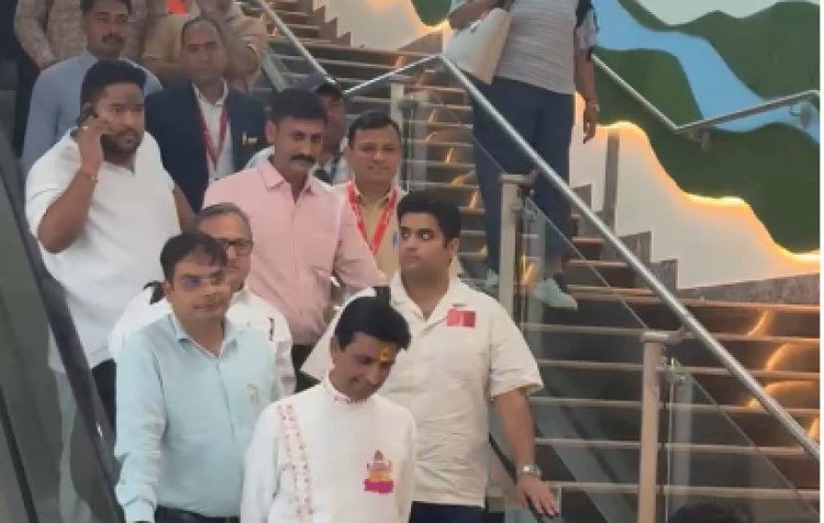 भोपाल में गूंजेगा कविता का सुर: “कर्मश्री” कवि सम्मेलन के लिए डॉ. कुमार विश्वास पहुंचे