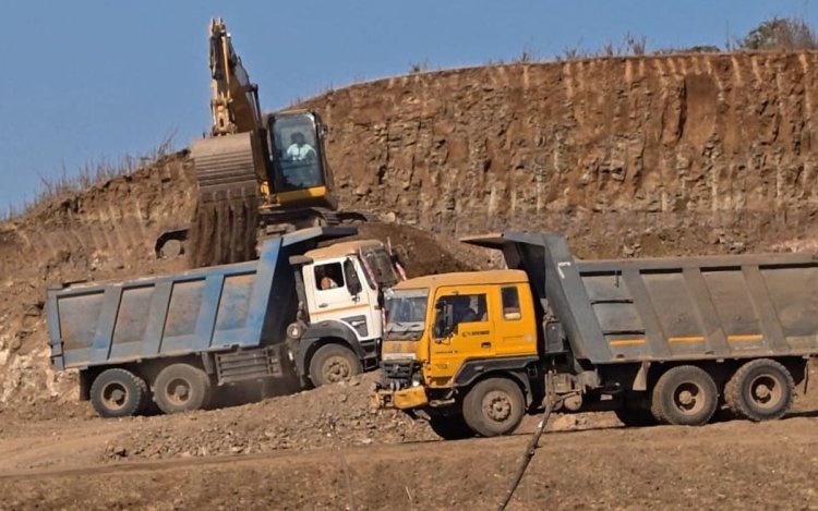 MP में अवैध खनन पर 3 जिलों में ताबड़तोड़ कार्रवाई; वाहन जब्त, लाखों का जुर्माना