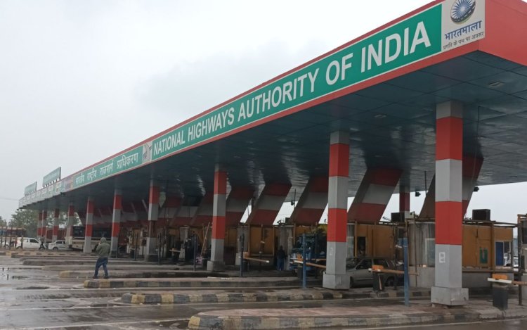 1 अप्रैल से महंगा होगा आपका सफर, NHAI करेगा टोल टैक्स के दामों में 5-10% तक की बढ़ोतरी