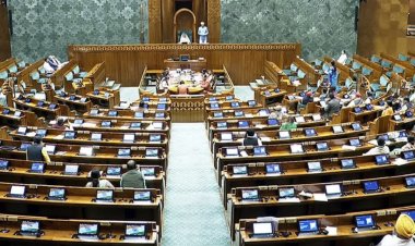 महिला आरक्षण से जुड़ा संविधान संशोधन बिल लोकसभा में गिरा, मोदी सरकार को नहीं मिला दो तिहाई बहुमत