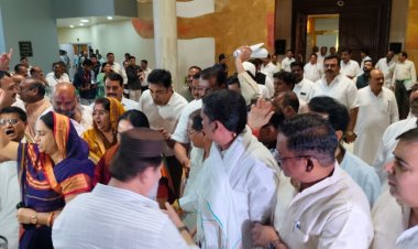 मध्य प्रदेश विधानसभा का विशेष सत्र, 'CM डॉ. मोहन यादव ने सदन में पेश किया ‘नारी शक्ति वंदन संकल्प’, चर्चा के बीच विपक्ष का वॉकआउट