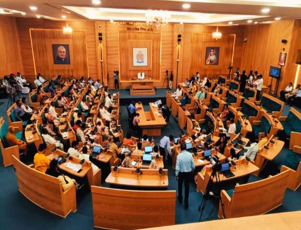 इंदौर नगर नगम का 8453 करोड़ रुपए का ई-बजट पेश: कोई नया टैक्स नहीं, कोई कर वृद्धि भी नहीं