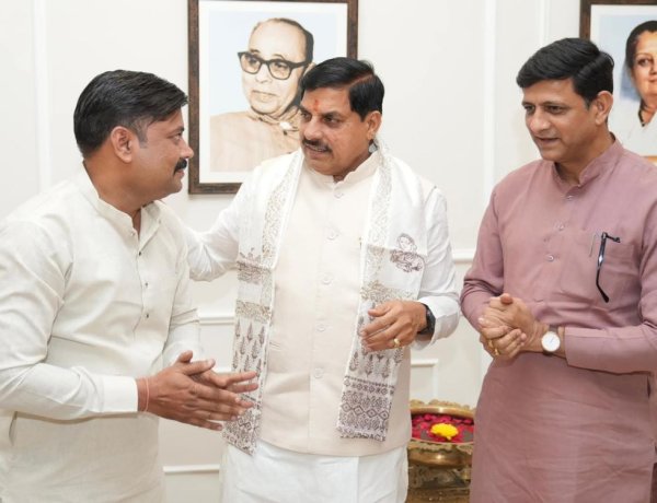 विकास को लेकर इंदौर मेयर की CM से मुलाकात, डिजिटल बजट और सोलर प्रोजेक्ट पर हुई चर्चा