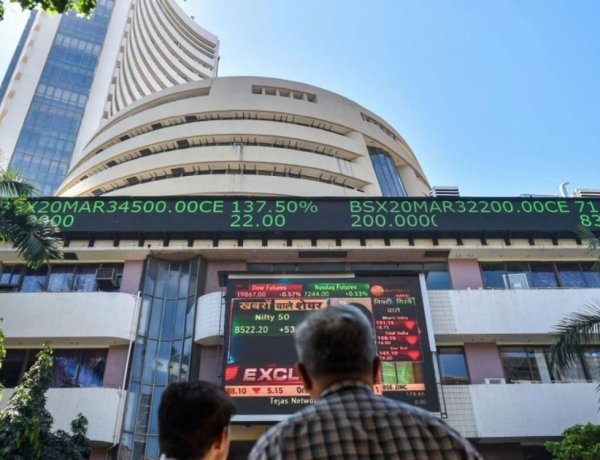सेंसेक्स 700 अंक उछला, 79,200 के पार; निफ्टी में 200 अंकों की तेजी, 24,550 के स्तर पर कर रहा कारोबार