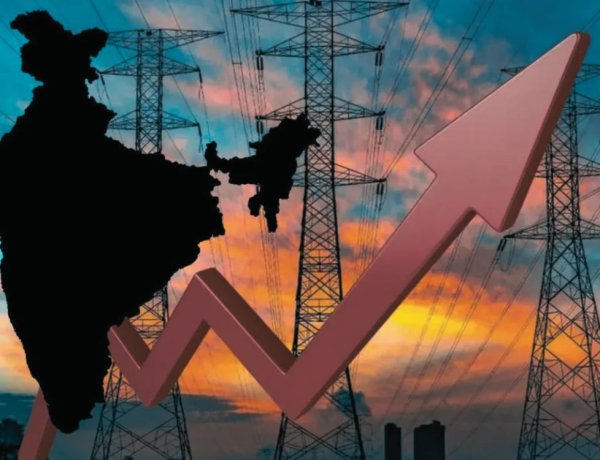 हीटवेव के कारण भारत में बिजली की मांग रिकॉर्ड स्तर पर: 256 गीगावाट पहुंची डिमांड, सौर ऊर्जा ने ली जिम्मेदारी