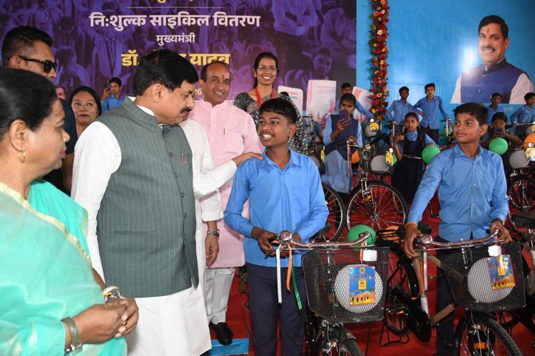 MP में स्कूल चलें हम अभियान, 4 लाख स्टूडेंट्स को मिलेंगी साइकिल