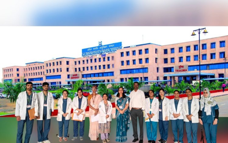 एम्स भोपाल में “साथ मिलकर स्वास्थ्य के लिए: विज्ञान के साथ खड़े हों” विषय पर शोध पोस्टर प्रदर्शनी का आयोजन