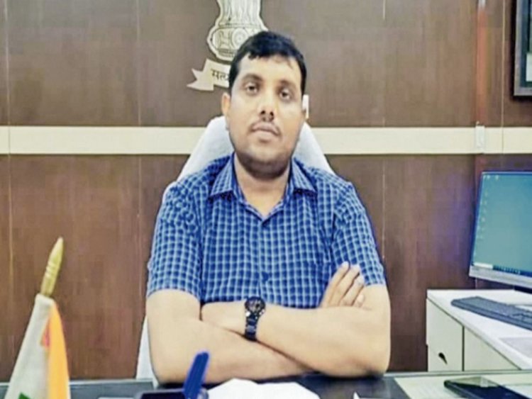 मध्य प्रदेश में बड़ा प्रशासनिक फेरबदल: 14 जिलों के कलेक्टर बदले, कौशलेंद्र विक्रम सिंह को मुख्यमंत्री का सचिव बनाया गया