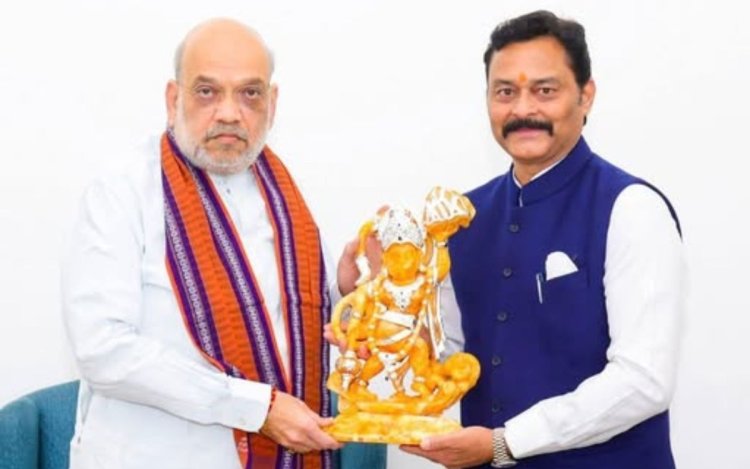 गृह मंत्री अमित शाह से मिले BJP MLA संजय पाठक, दोनों नेताओं की मुलाकात के निकाले जा रहे सियासी मायने