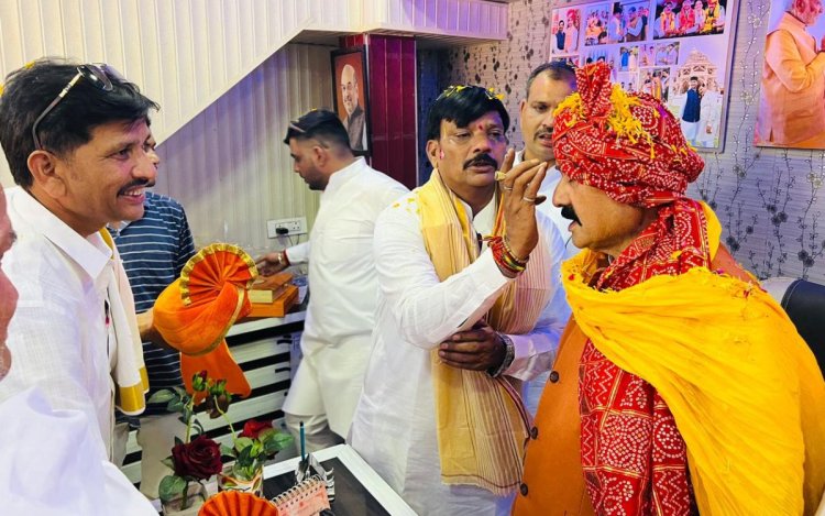 सिवनी में परशुराम जन्मोत्सव पर निकली भव्य शोभायात्रा, डॉ. नरोत्तम मिश्रा हुए शामिल