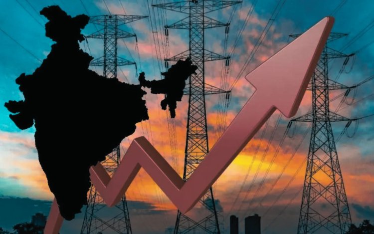 हीटवेव के कारण भारत में बिजली की मांग रिकॉर्ड स्तर पर: 256 गीगावाट पहुंची डिमांड, सौर ऊर्जा ने ली जिम्मेदारी